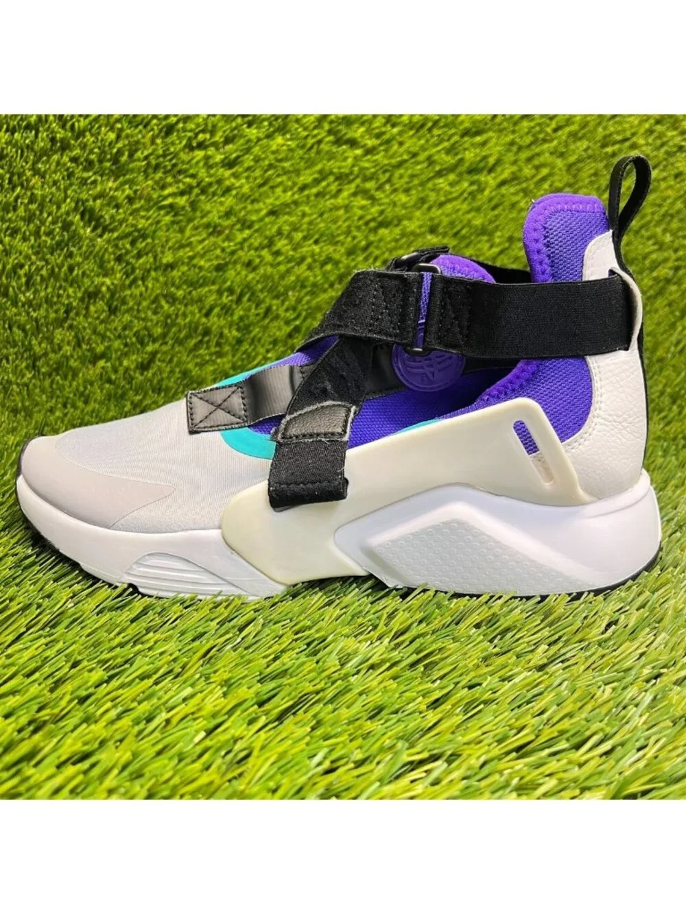 Nike Air Huarache City Womens Size 6.5 Gray Purple Black Athletic Shoes Sneakers